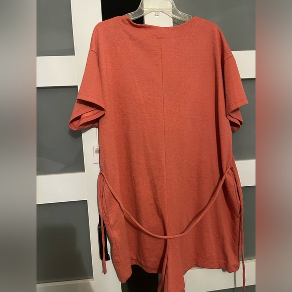 Romper…Old Navy Cross Hatch short sleeve romper! - Picture 6 of 6